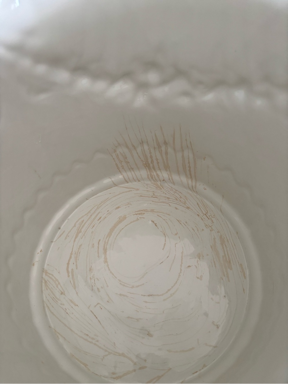 Italian Ceramic Cache Pot with raised pattern - Picture 12 of 12